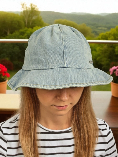 Женская шляпа Demetra denim bucket hat – легкий полиэстеровый стиль