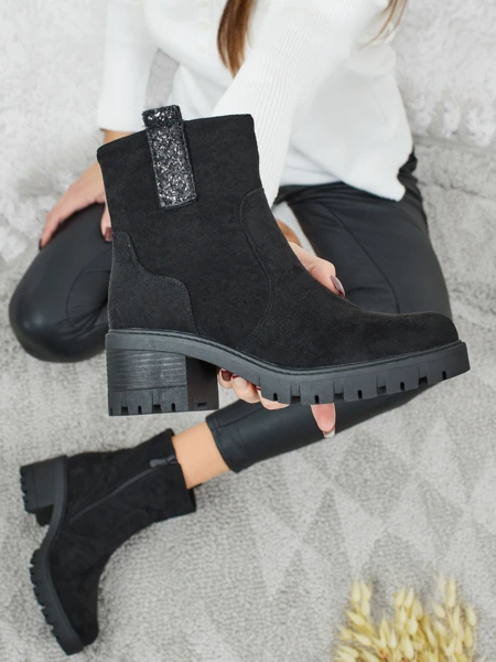 Moteriški eko zomšos aulinukai su storu kulnu Maelis