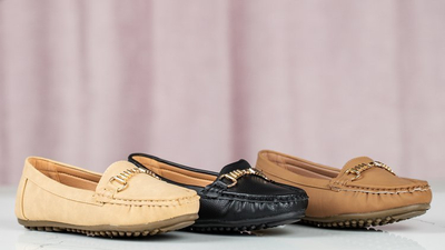 Brązowe mokasyny z metalową ozdobą Abu-Dabi - Obuwie