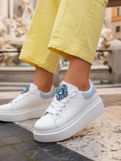 Aurelia Bianco – Белые женские кроссовки на платформе с гламурным украшением