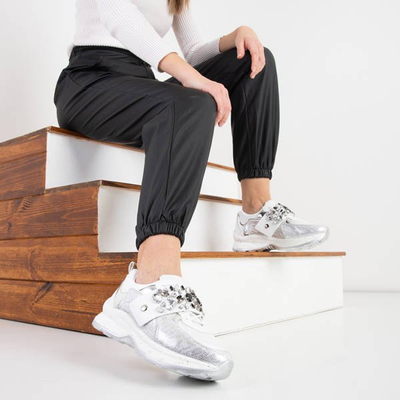 Balti moteriški sportiniai bateliai su papuošimais Ignassy - Avalynė