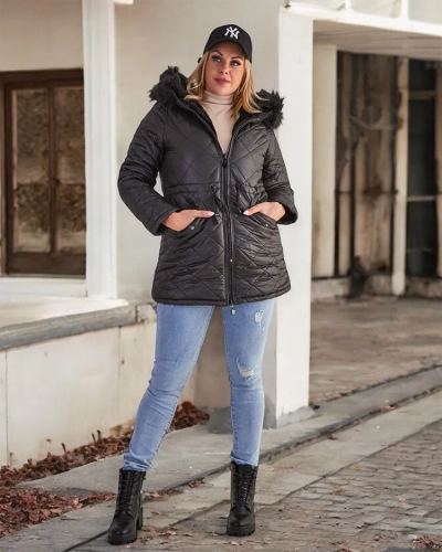 Royalfashion Женская стеганая куртка черного цвета