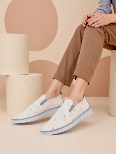 Royalfashion Женские перфорированные спортивные обувь Musio