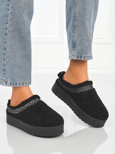 Krótkie śniegowce damskie z kożuszkiem Frost Veil – idealne na zimowe wojaże!