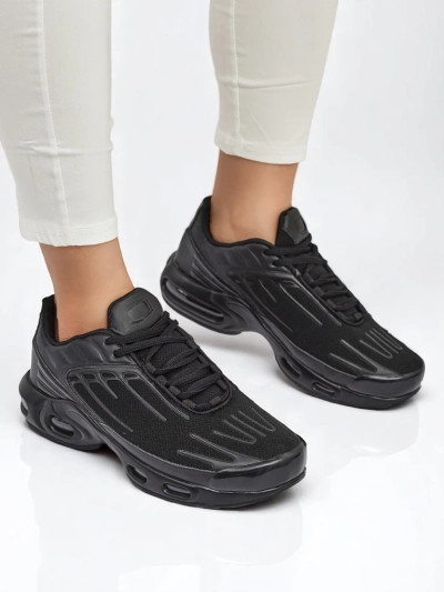 Royalfashion Sportowe sneakersy damskie Urban Motion - Kicksy dla królowej!