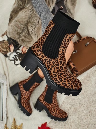 Raštuoti moteriški aulinukai su storu kulnu iš eko zomšos Anthere