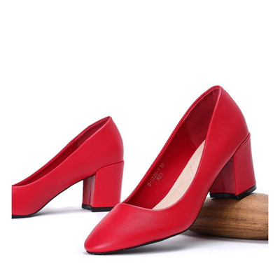 Czerwone czółenka na słupku z matowym wykończeniem Madisynn - Obuwie