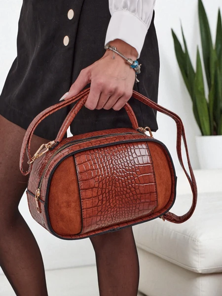 Maža moteriška rankinė iš lakinės eko odos „Lunar Space“