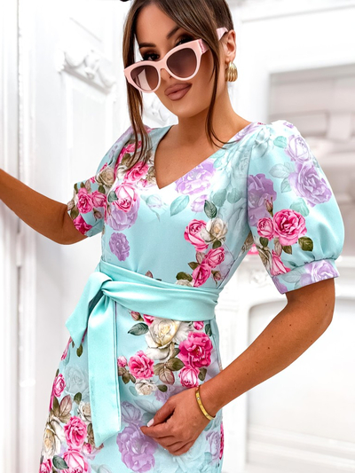 Платье до колен Royalfashion для женщин с короткими рукавами-фонариками и поясом с красивыми розами
