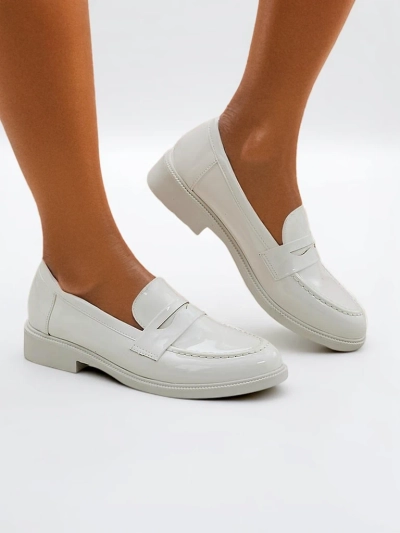 Royalfashion moteriški lakiniai loafers Aylay