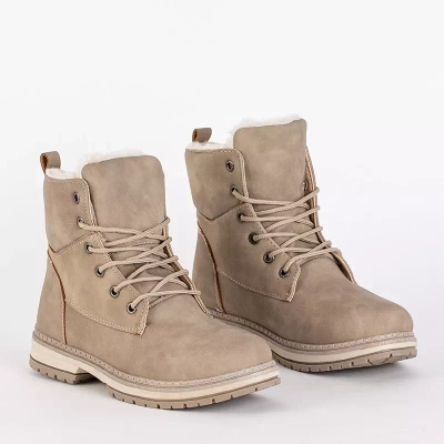 OUTLET Женские бежевые матовые сапоги Misqa. Обувь