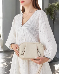 Светло-бежевый || бежевый