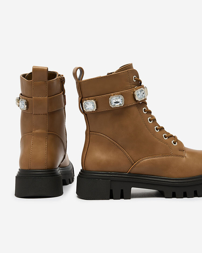 "Royalfashion" Šviesiai rudi moteriški "Futiti" batai su plokščiu kulnu