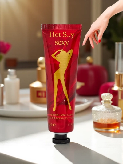 Venus parfumuotas rankų kremas 30g - Rose Essence Eleganza