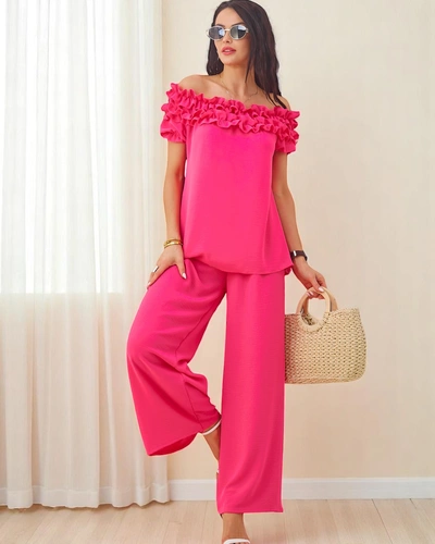 Royalfashion Женский комплект с блузкой с открытыми плечами и короткими рукавами, а также расклешенными брюками