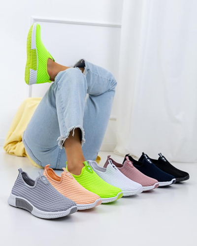 Розовые женские кроссовки Banila