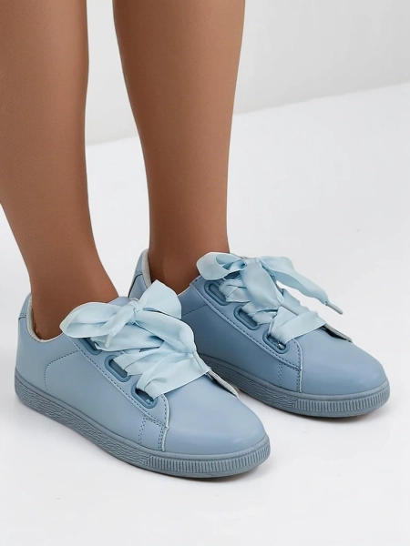 Royalfashion moteriški ekologiški oda sportbačiai su dekoratyviais raišteliais Etti