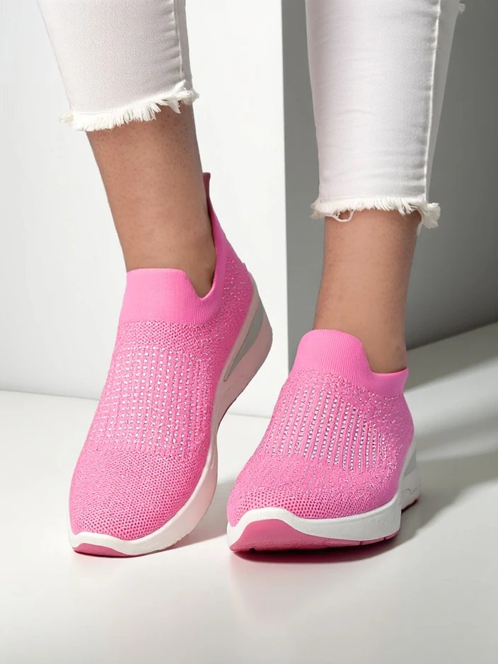 Женские кроссовки на танкетке Royalfashion с стразами Qelavise