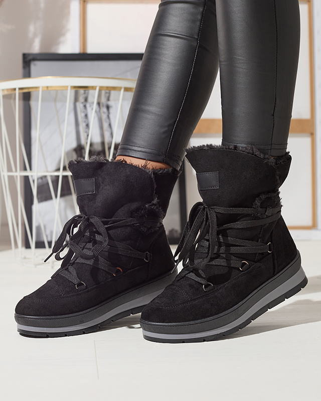 Женские сапоги на шнуровке и платформе a'la snow boots черного цвета Lapres- Footwear