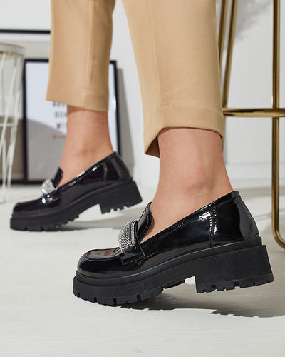 OUTLET Женские лакированные черные мокасины с орнаментом Averado- Footwear