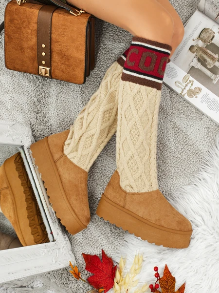 Aukšti moteriški aulinukai a la sniego batai su auliniu viršumi Anane