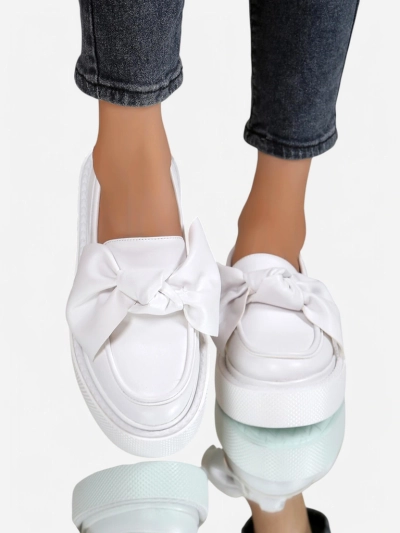 Royalfashion Elegantiškos moteriškos mokasinos su kaspinu Ortto