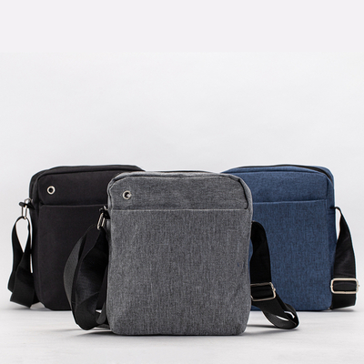 Pilka rankinė ant pečių - Priedai