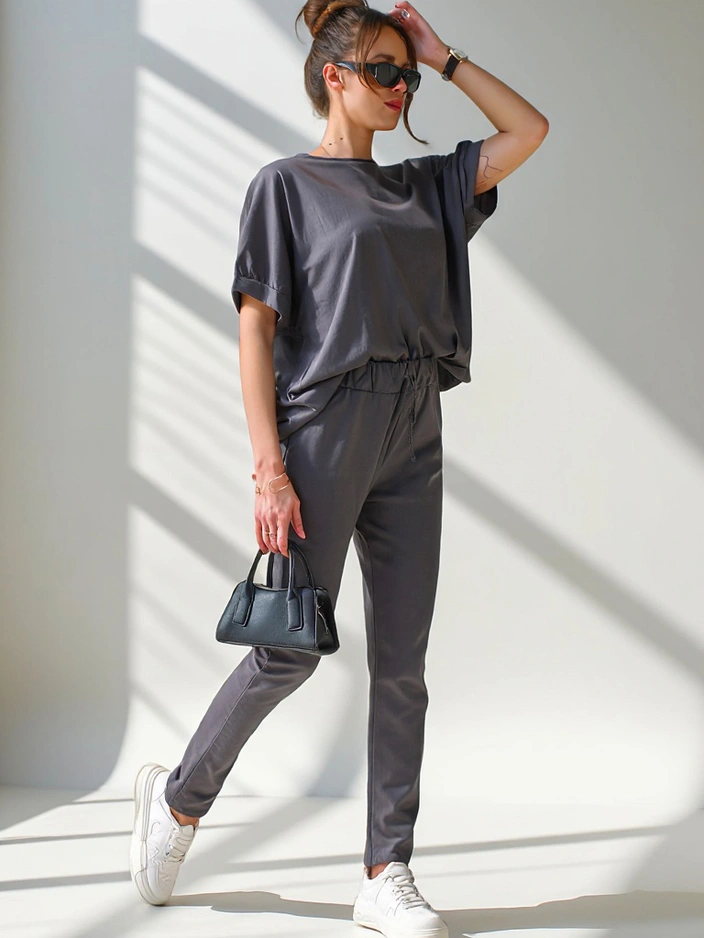 Комплект Royalfashion для женщин из хлопка с короткими рукавами и прямыми штанами