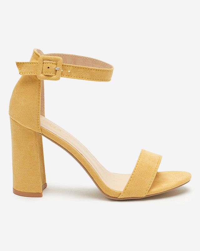OUTLET Geltoni moteriški sandalai ant Mavine posto - Avalynė