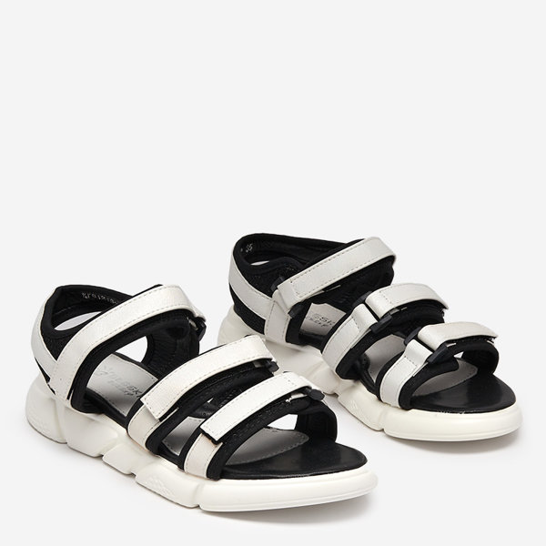 Mergaičių basutės, užsegamos lipduku, baltos spalvos Mumin-Shoes