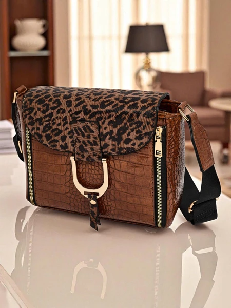 Лакированная маленькая женская сумочка из экокожи Sable Arc