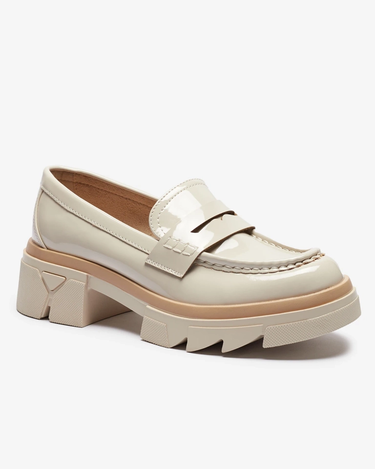 Бежевые женские мокасины из экокожи и лакированной кожи Sepop- Footwear