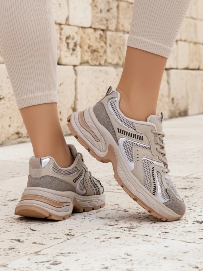 Женские кроссовки Aurelia Luna Royalfashion на шнуровке, цвет экрю