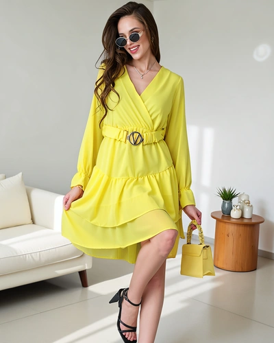 Royalfashion moteriška mini suknelė su volanais ir apykakle.