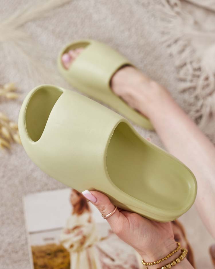 Royalfashion Женские резиновые шлепанцы Getter