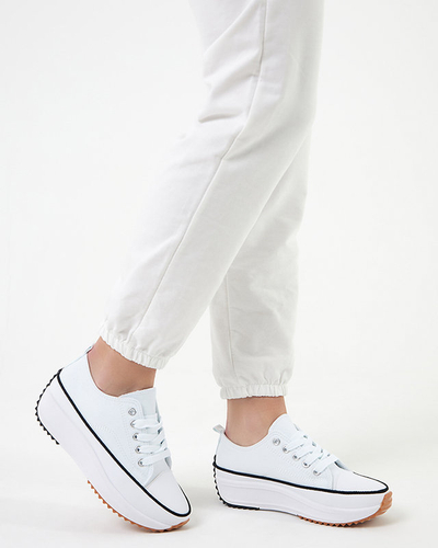 OUTLET Moteriški balti treniruokliai Trenicso platformoje - Avalynė