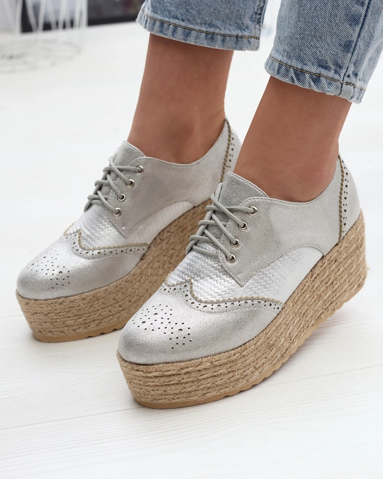 Женские серебристые полусапожки на платформе Jacais- Footwear