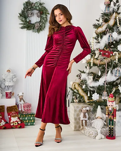 Royalfashion moterų vidutinio ilgio suknelė su raukšlėmis