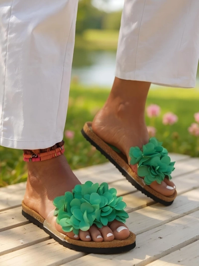 Royalfashion Klapki damskie z kwiatuszkami Flora Soft – mega słodkie!