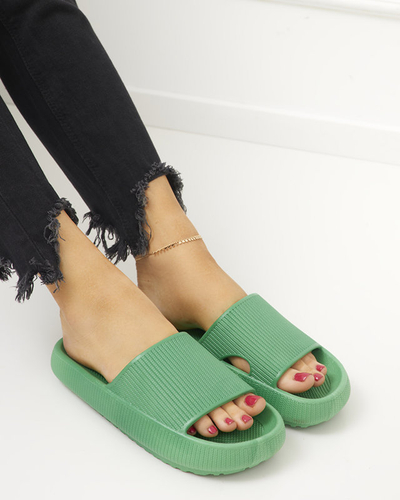 Зеленые резиновые шлепанцы с тиснением Olinda