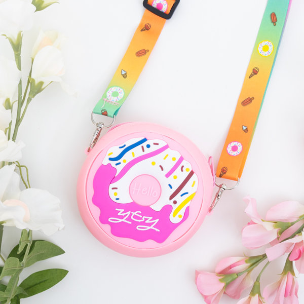 Rožinė rankinė su spurga - Rankinės