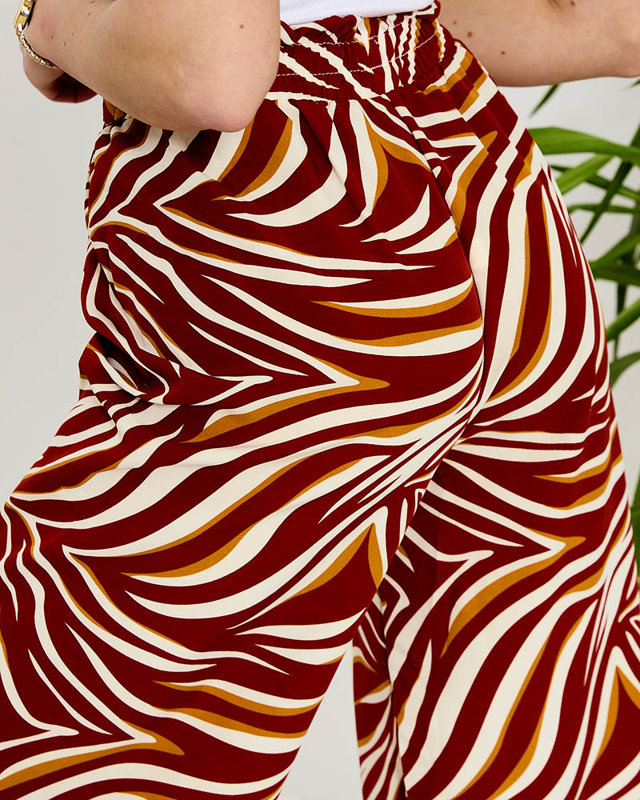 Выкройка женских брюк палаццо красного цвета - Одежда