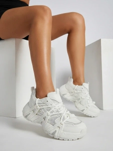 baltas || Biały/white