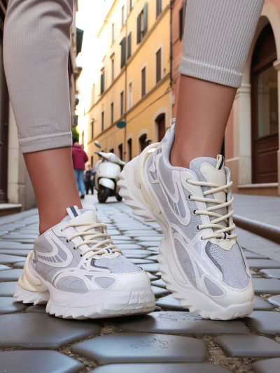 Royalfashion Женские лакированные кроссовки Leysi