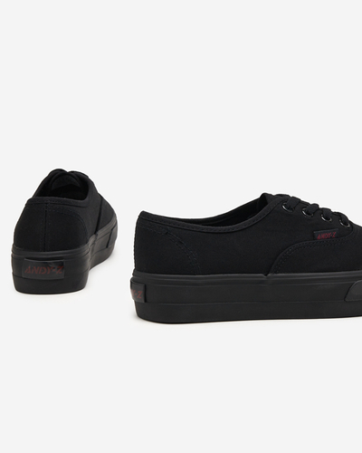 Черные женские кеды Milumi