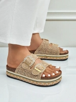 коричневый