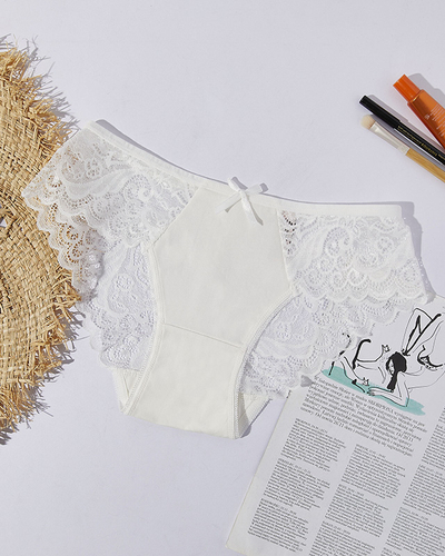 Moteriškos nėriniuotos kelnaitės baltos spalvos - apatinis trikotažas