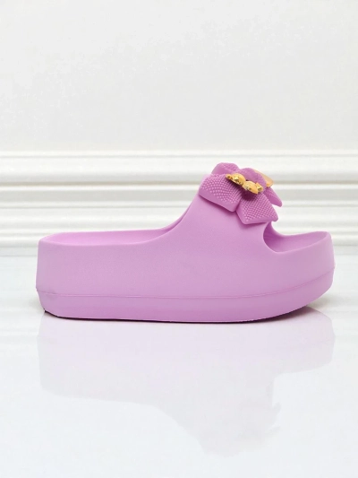 Royalfashion Женские резиновые шлепанцы с декоративным бантом Alday