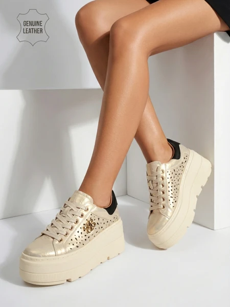 Ажурные спортивные женские кроссовки из натуральной кожи Atelle