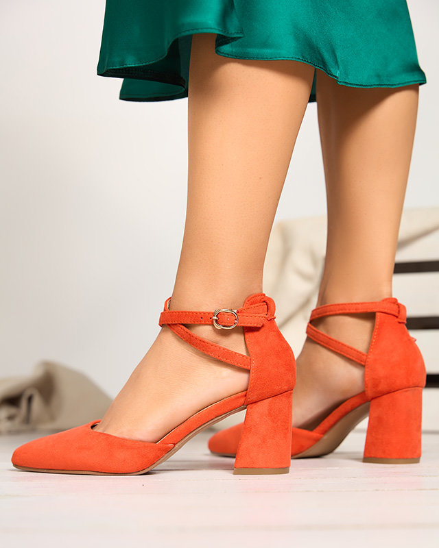 OUTLET Oranžiniai moteriški sandalai ant Anou-Footwear posto